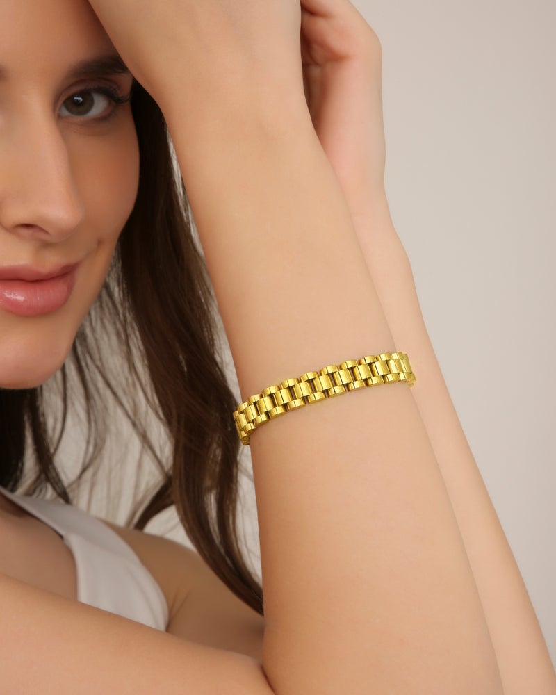 TAAHIRA 18kt Gold Plated Cuban Chain Bracelet - Image 4